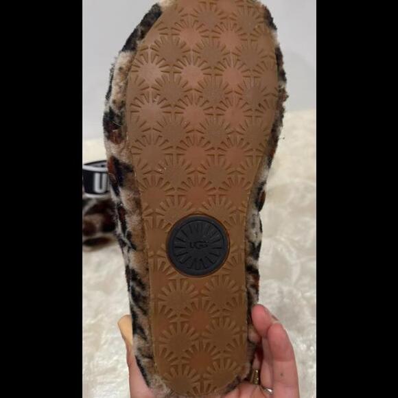 Cheetah Ugg Slippers - Picture 2 of 5